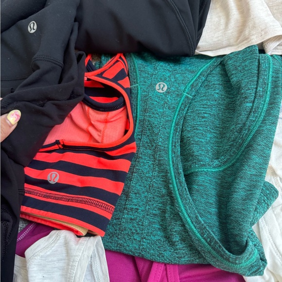 Lululemon Bundle Legging Tanks and Define Jacket - Picture 7 of 12